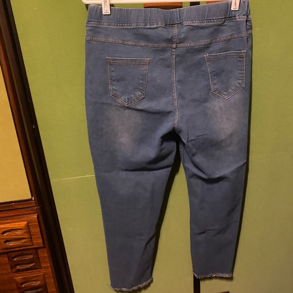 Jeans with some stretch - Picture 2 of 6